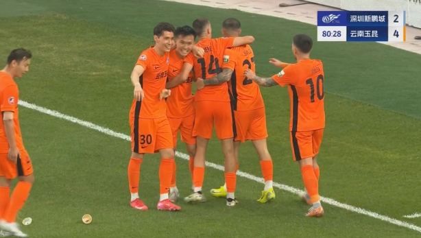 玉昆4-2領(lǐng)先新鵬城！杜加利奇冒頂，徐宏杰得球抽射破門