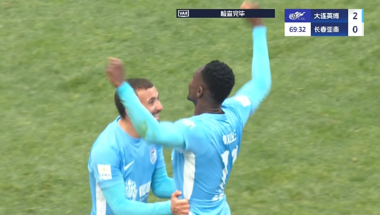 馬萊萊大連處子球！呂焯毅助攻馬萊萊破門，大連英博2-0亞泰