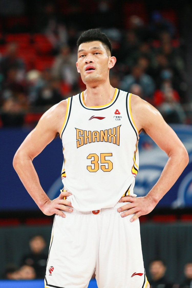 手感不佳！葛昭寶全場8投1中得到2分2籃板2助攻