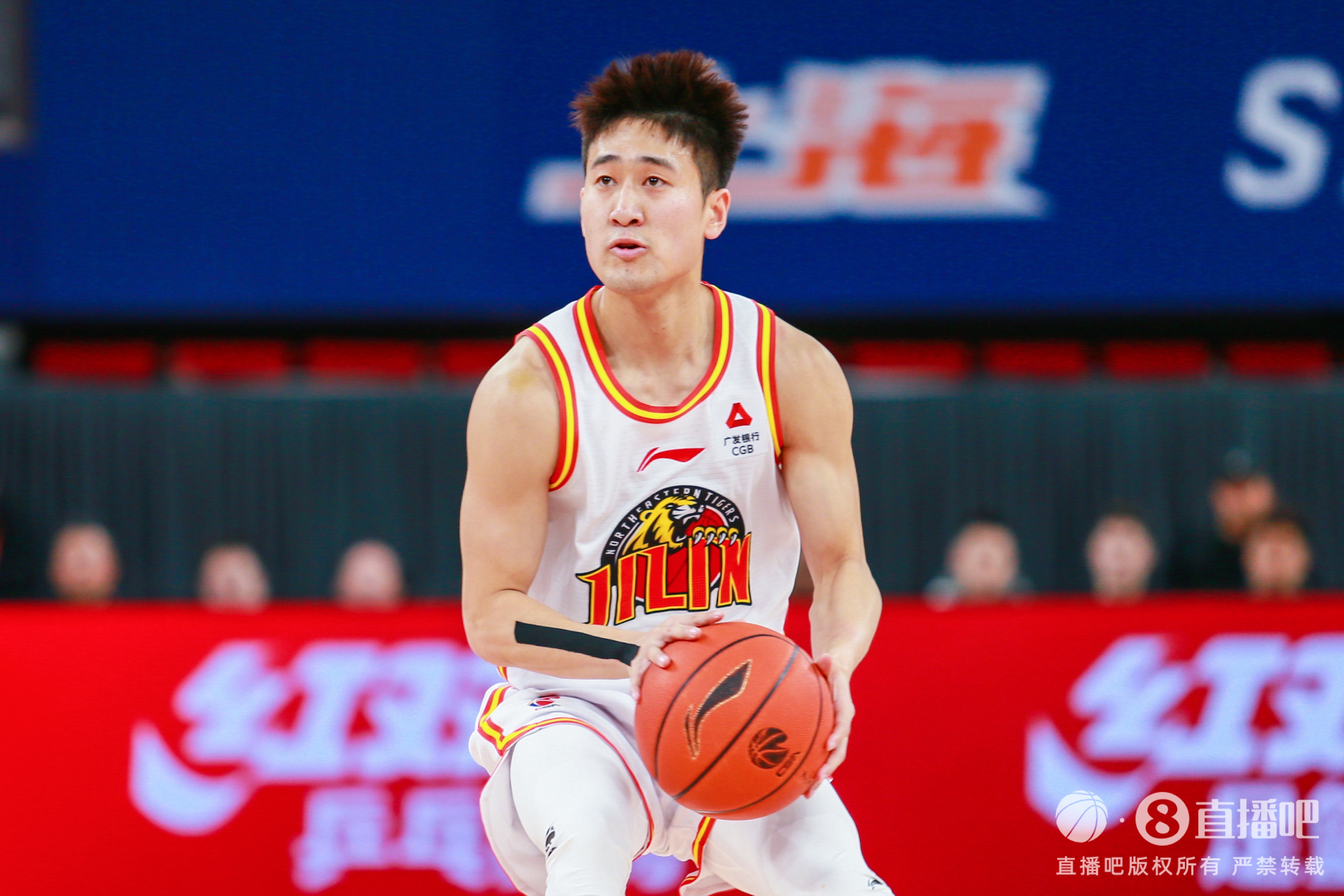 效率不高！姜偉澤13中5拿到14分 三分9中2